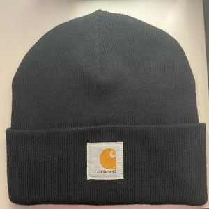 Black Carhartt beanie (OS)